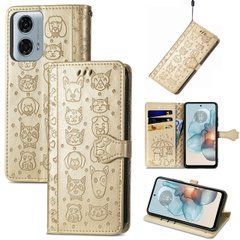 Чехол Embossed Cat and Dog для Motorola Moto G24 / G24 Power книжка кожа PU с визитницей золотистый