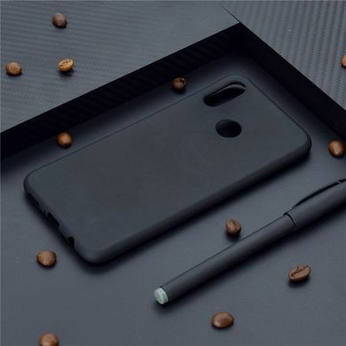 Чехол Style для Huawei P Smart Plus / INE-LX1 Бампер силиконовый черный