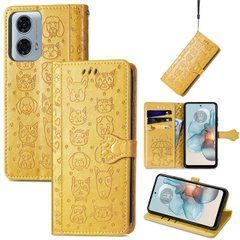 Чехол Embossed Cat and Dog для Motorola Moto G06 / Moto G06 Power книжка кожа PU с визитницей желтый